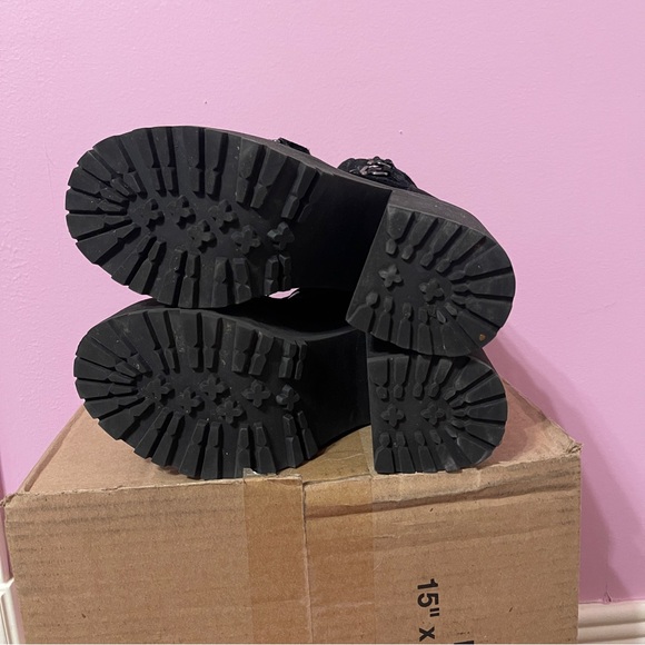 Rare velvet broom rider Killstar platform boots goth gothic vampire whimsygoth - Picture 9 of 9